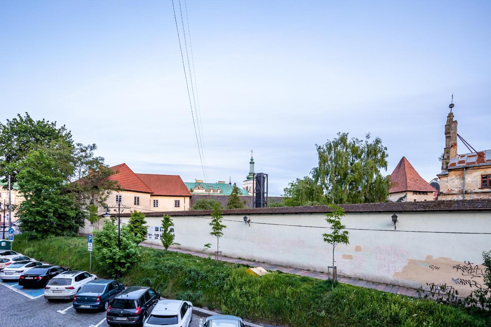 Designer Apartment! The Center! Валова 29 Львов Экстерьер фото