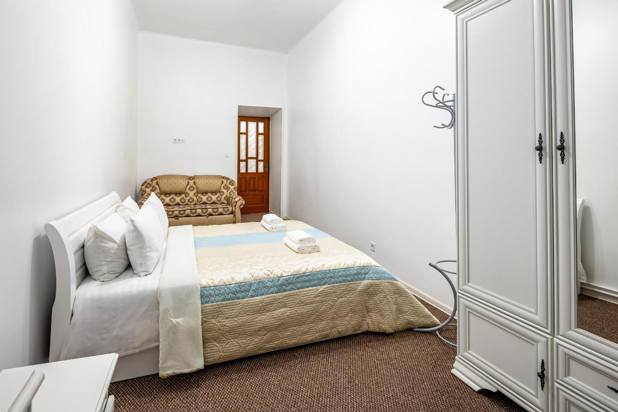 Designer Apartment! The Center! Валова 29 Львов Экстерьер фото