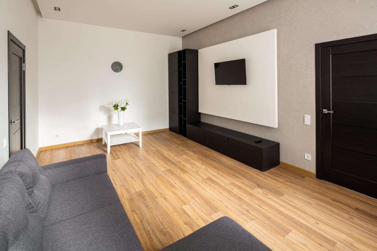 Designer Apartment! The Center! Валова 29 Львов Экстерьер фото